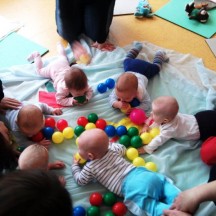 Cvičení s miminky (říjen 2010)